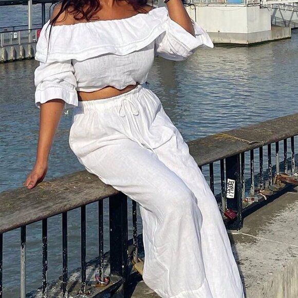 White Casual Women's Off-The-Shoulder Crop Top & Pants set - Picture 4 of 5